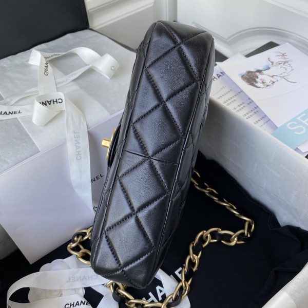  Handbag  Chanel size 25×5.5×16.5 cm