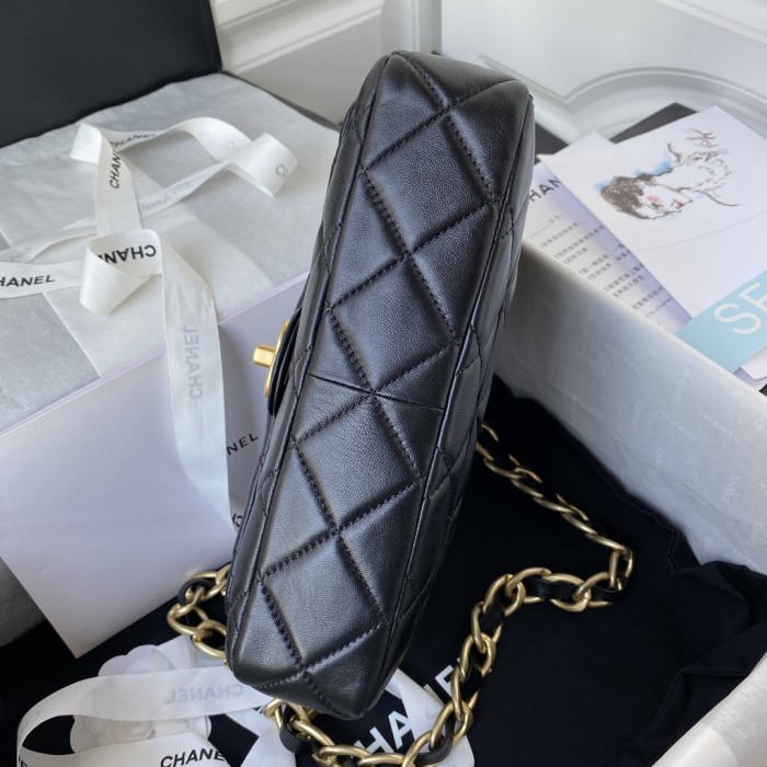  Handbag  Chanel size 25×5.5×16.5 cm