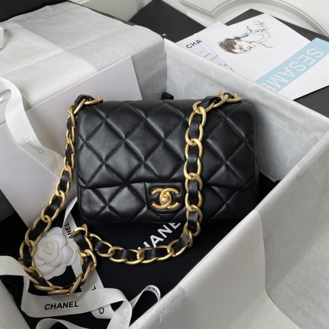  Handbag Chanel  size 22×5×15.5 cm