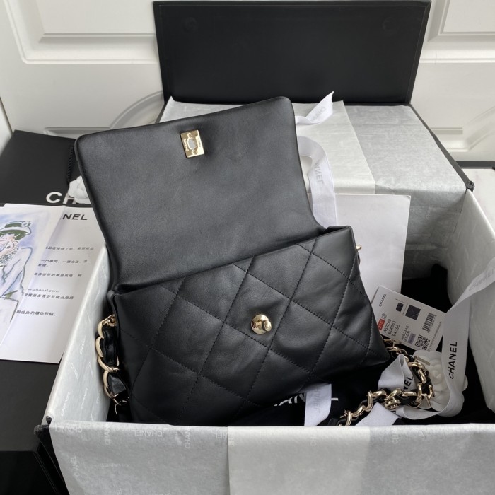 Handbag  Chanel   AS2299 size 17x23x7 cm