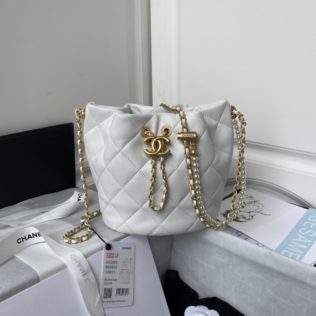  Handbag Chanel AS2859  size 17.5x17x14 cm