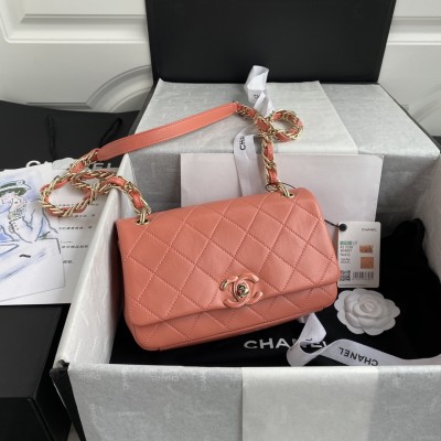  Handbag  Chanel size 22 cm