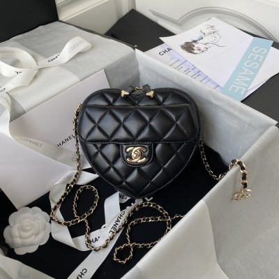  Handbag Chanel  AS2927  size 17×15×6 cm