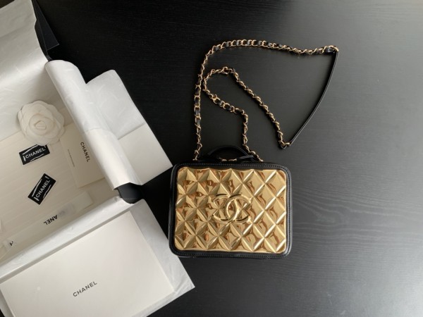  Handbag  Chanel 2900 size 20cmx19cmx9 cm