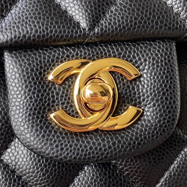  Handbag  Chanel  A01113  size 23 cm