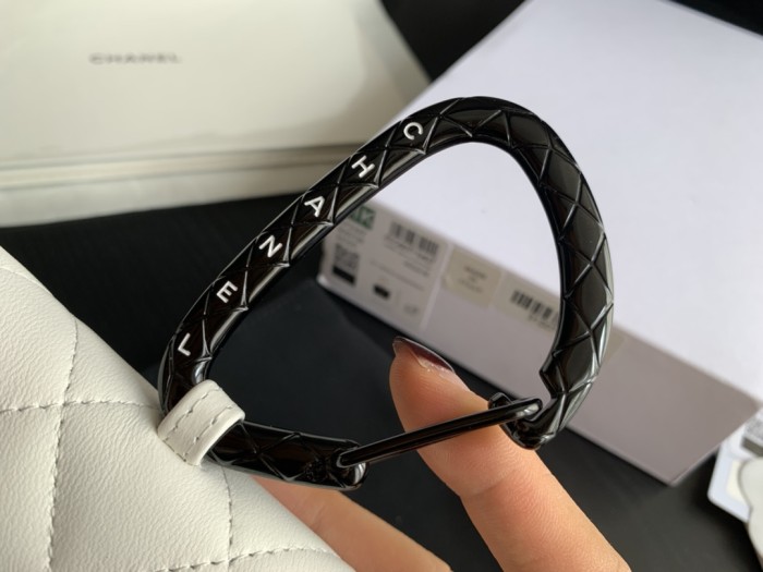  Handbag  Chanel AP2397 size 9cmx11cmx3.8 cm