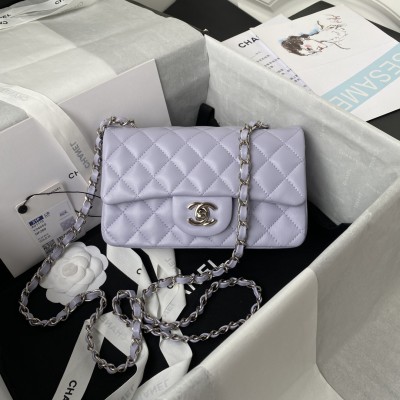  Handbag  Chanel size 20 cm