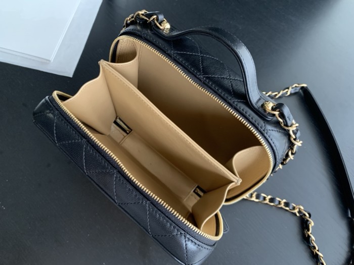  Handbag  Chanel 2900 size 20cmx19cmx9 cm