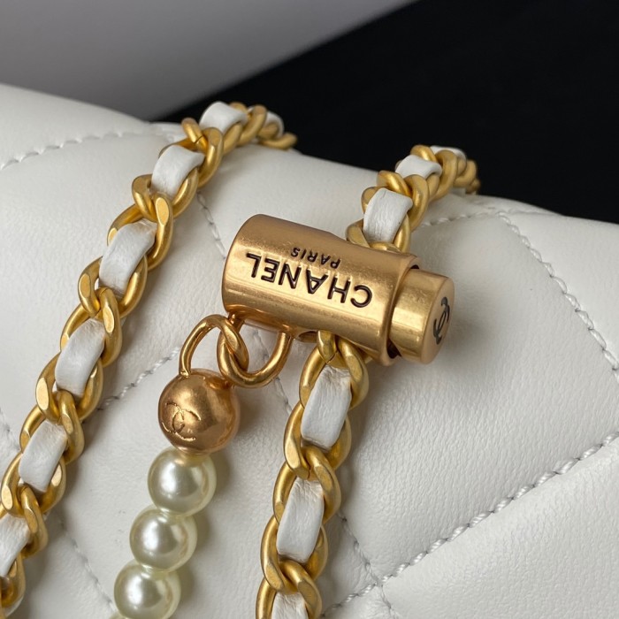  Handbag  Chanel  AS2855  size 19x13x6 cm