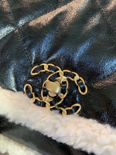  Handbag  Chanel As1161 size 30 Cm