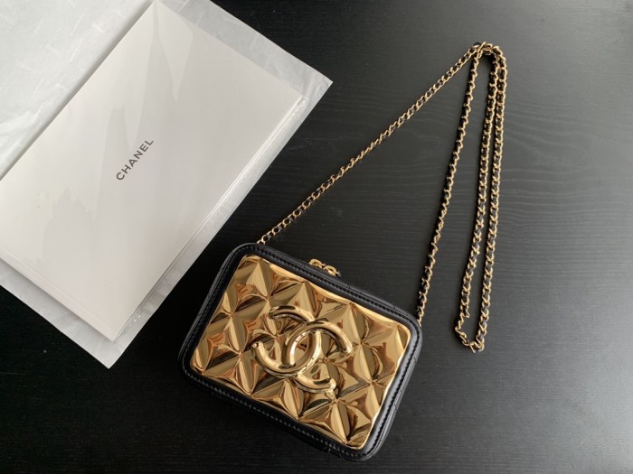  Handbag  Chanel 2389 size 14cmx10cmx6.5 cm