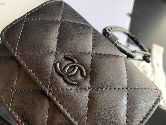  Handbag  Chanel AP2397  size 9cmx11cmx3.8 cm