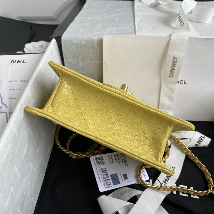 Handbag  Chanel  AS2356  size 14.5 X 18 X 8 cm