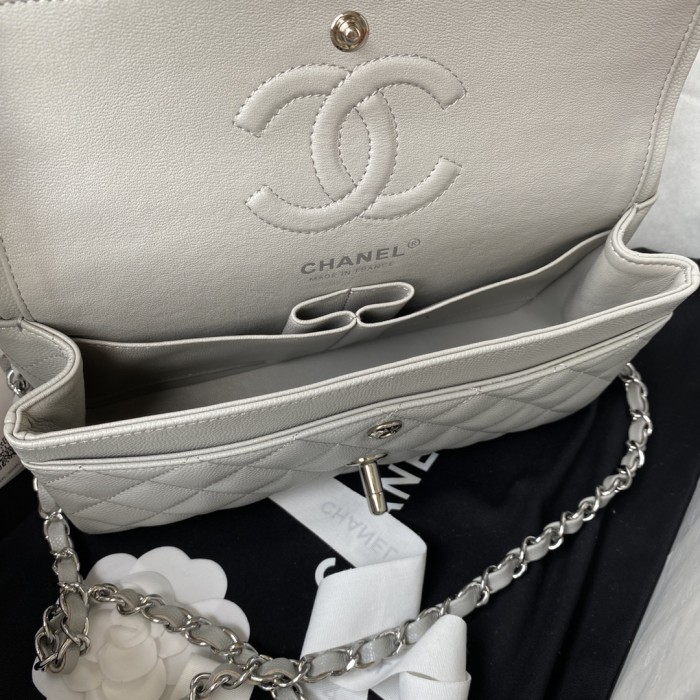  Handbag Chanel A01113 size 23 cm