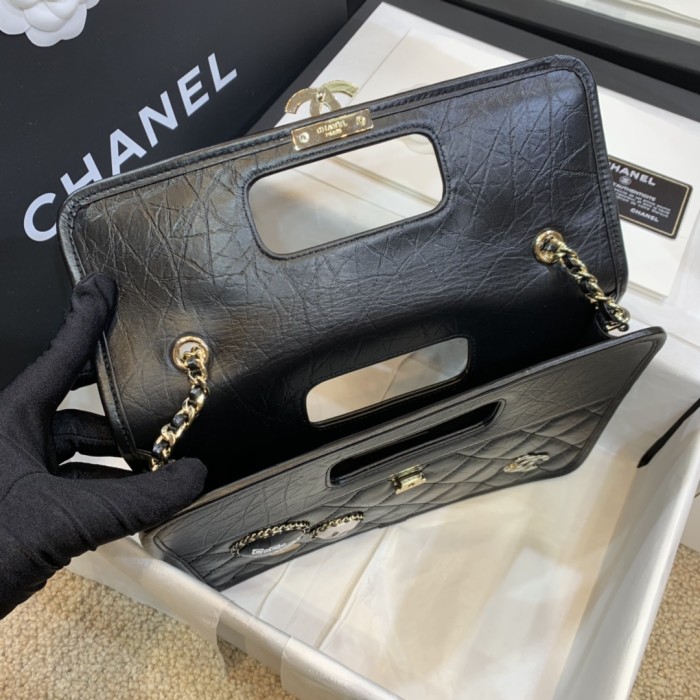  Handbag  Chanel size 20*27*6 cm