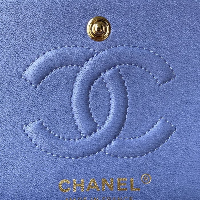  Handbag Chanel  A01113  size  23 cm