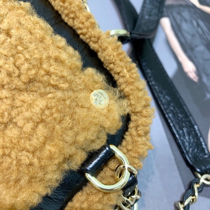  Handbag  Chanel  AS0406 size 17 11.5 cm