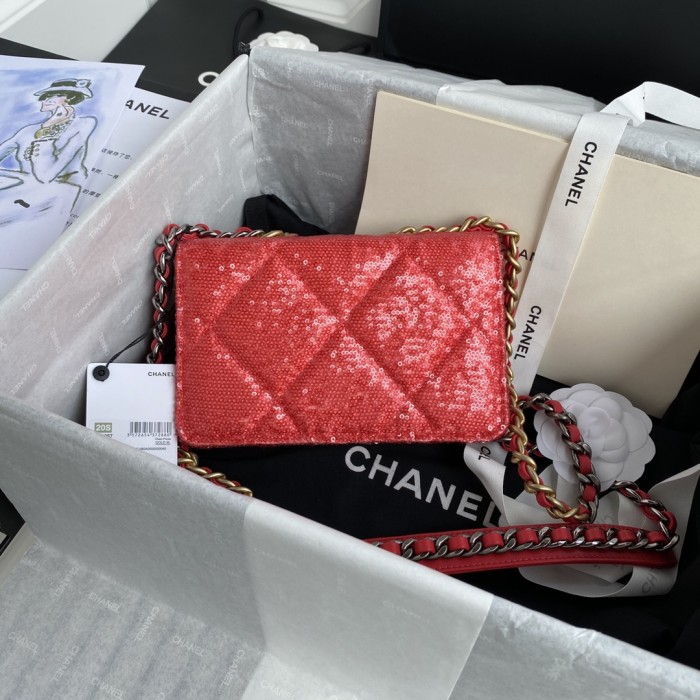  Handbag Chanel size 19 cm