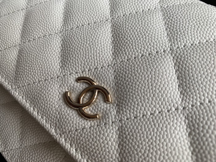  Handbag   Chanel AP2400 size 19 cm 