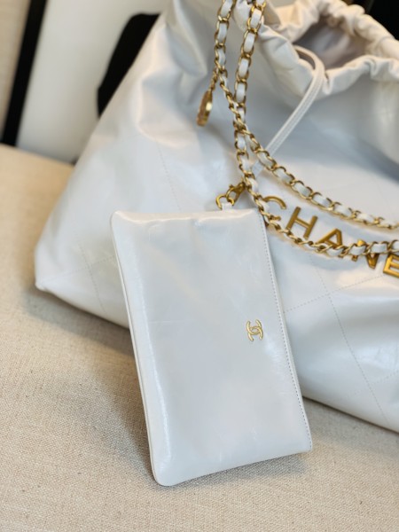  Handbag Chanel size 43：40：10 Cm