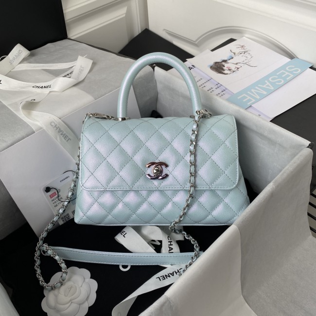  Handbag  Chanel  92990 size 23 cm