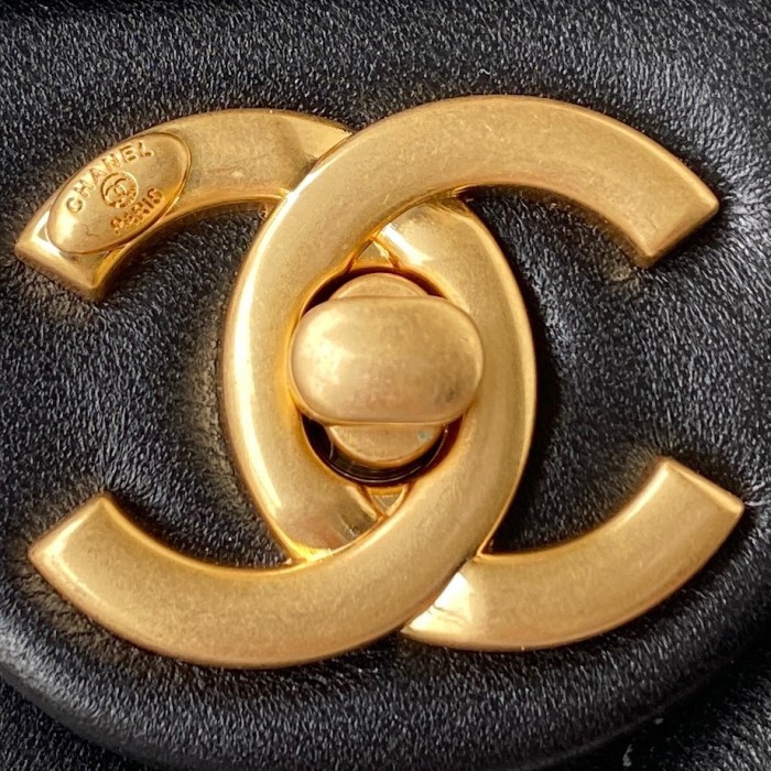  Handbag Chanel AS2855 size 19x13x6 cm