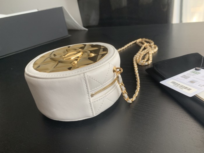  Handbag  Chanel  2388 size 12.5cmx5.8 cm