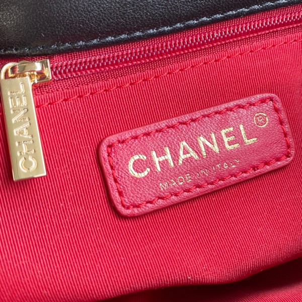 Handbag  Chanel   AS2299 size 17x23x7 cm