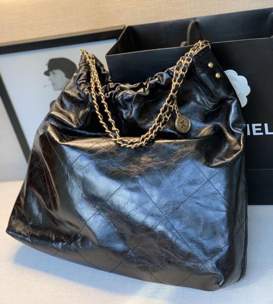  Handbag Chanel  size  43：40：10  Cm