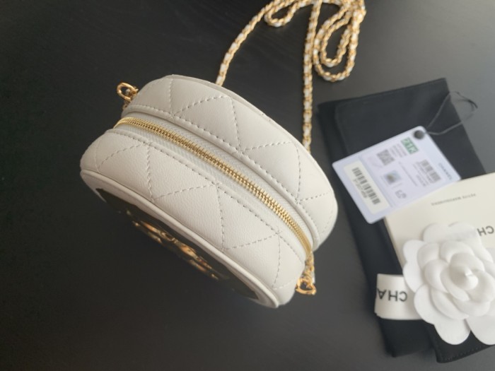  Handbag  Chanel  2388 size 12.5cmx5.8 cm