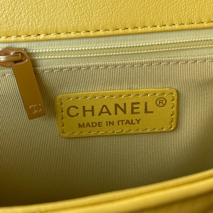  Handbag  Chanel  size 25×5.5×16.5 cm 