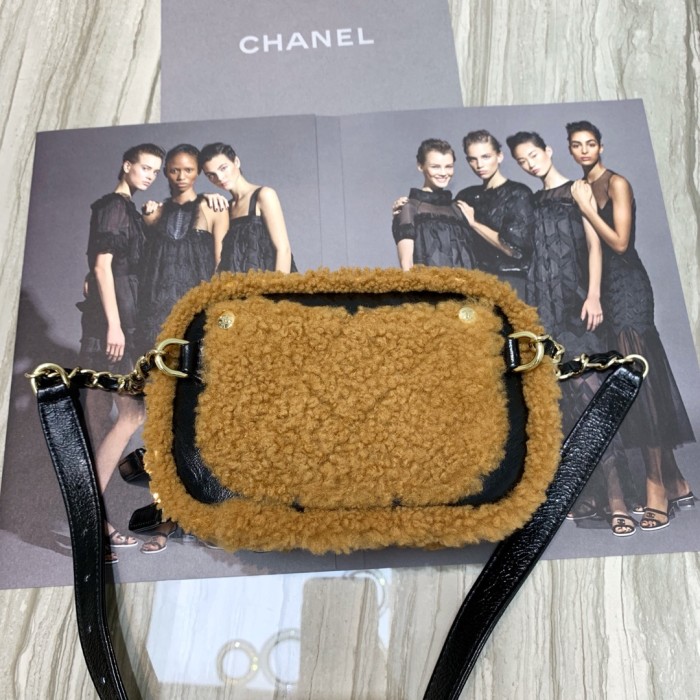  Handbag  Chanel  AS0406 size 17 11.5 cm