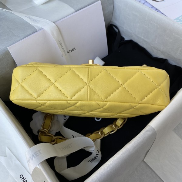  Handbag  Chanel  size 25×5.5×16.5 cm 