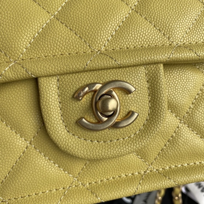 Handbag  Chanel  AS2356  size 14.5 X 18 X 8 cm