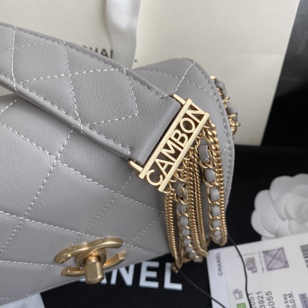 Handbag Chanel  AS2051 size 12-15-6.5 cm.