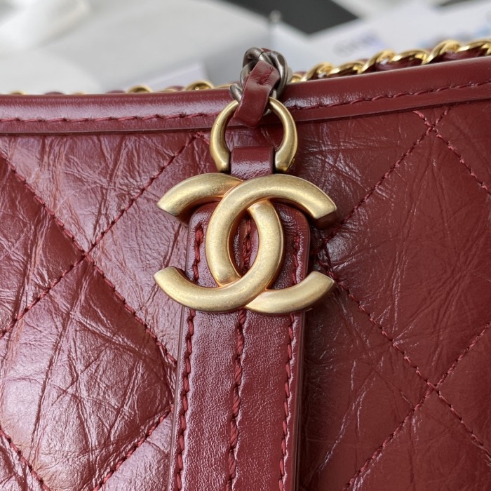  Handbag  Chanel size 20 cm 