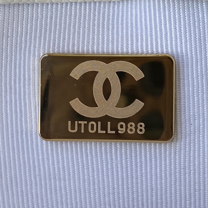  Handbag  Chanel AS2855 size 19x13x6 cm