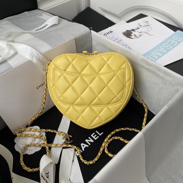  Handbag  Chanel  AS2927 size 17×15×6 cm