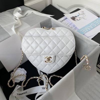  Handbag  Chanel AS2928 size 20×17×6.5 cm