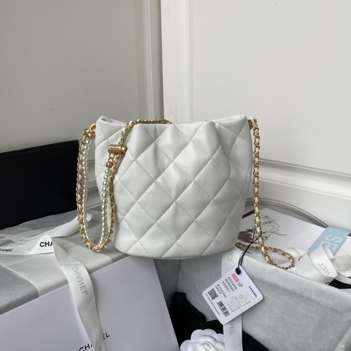  Handbag Chanel AS2859  size 17.5x17x14 cm