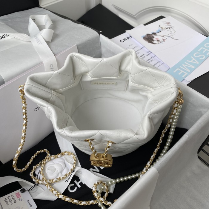  Handbag Chanel AS2859  size 17.5x17x14 cm