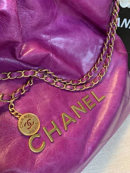 Handbag Chanel  size 43：40：10 Cm