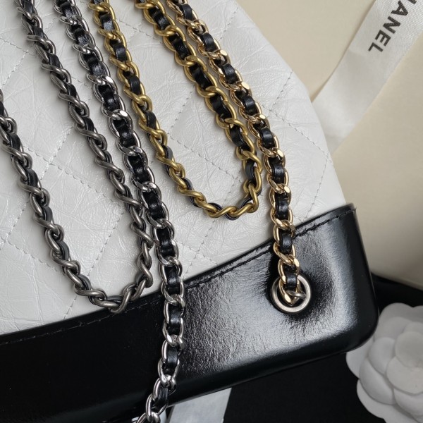  Handbag  Chanel   94485  size  24*23*11.5 cm