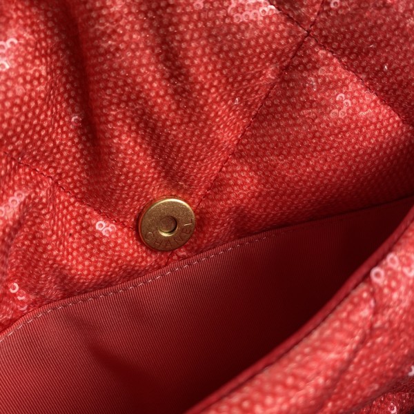  Handbag  Chanel size 26 cm