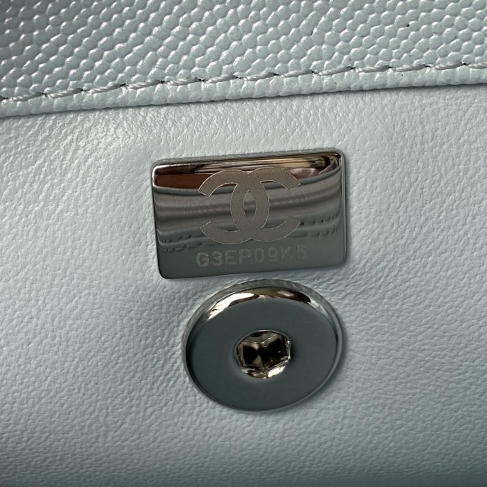  Handbag  Chanel  92990 size 23 cm