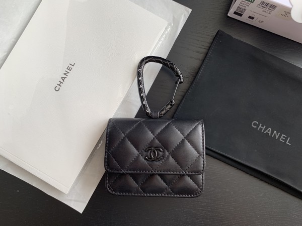  Handbag  Chanel AP2397  size 9cmx11cmx3.8 cm