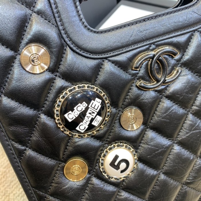  Handbag  Chanel size 27 29 6 cm