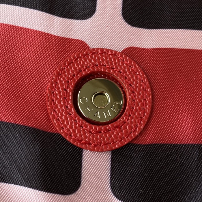 Handbag  Chanel AP2095 size 40×42  cm