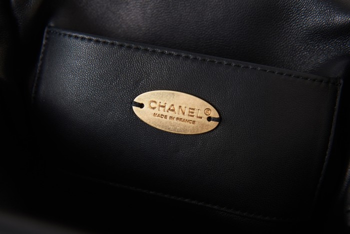  Handbag  Chanel AS2138 size 16 27.5 14 cm