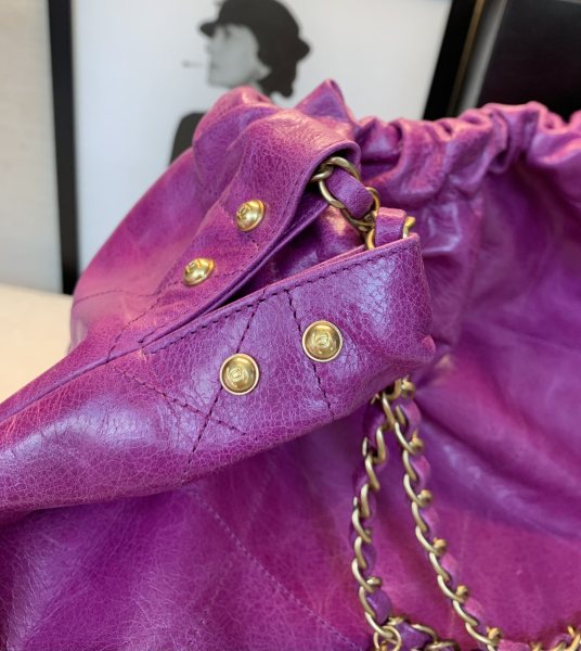 Handbag Chanel  size 43：40：10 Cm